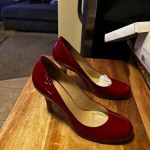 Ninewest Red round toe pumps